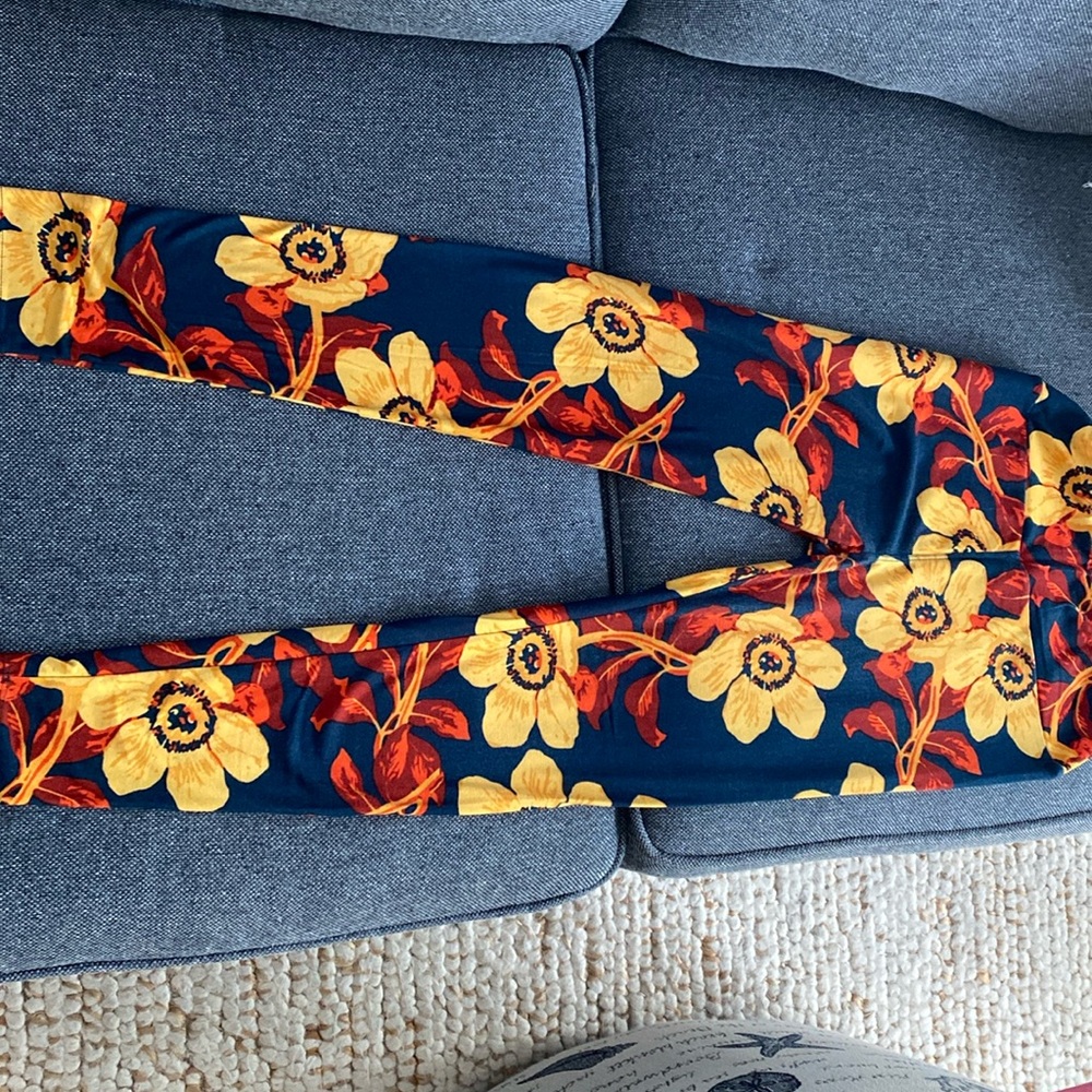 Lularoe leggings size os